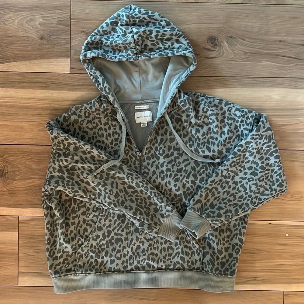 American Eagle sweatshirt